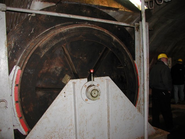 picture025.jpg
