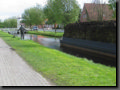 thumb036.jpg